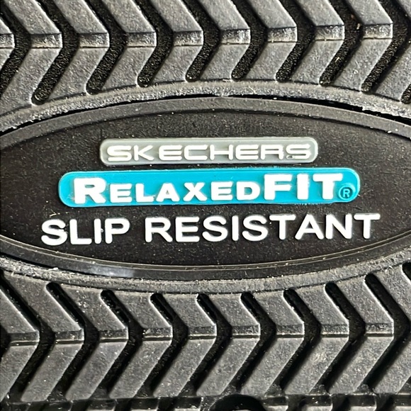 Skechers - Women’s Slip Resistant Workwear Sneakers - Picture 8 of 9